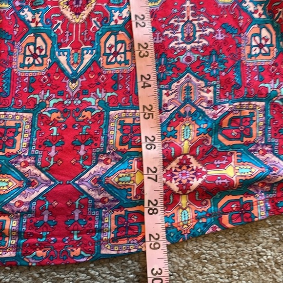 TORRID Super Soft Knit Tile Print Short Sleeve Cold Shoulder Blouse | 3X NWT - Picture 9 of 9